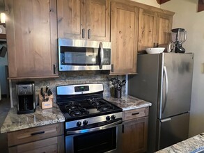 989 Tahoe Blvd in Incline Village, NV - Building Photo - Building Photo