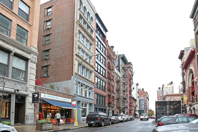 45 Great Jones St in New York, NY - Foto de edificio - Building Photo