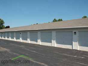 De Pere Apartments in De Pere, WI - Building Photo - Building Photo