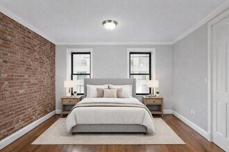 338 E 100th St in New York, NY - Building Photo - Building Photo