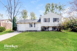 941 W Stop 11 Rd in Indianapolis, IN - Building Photo