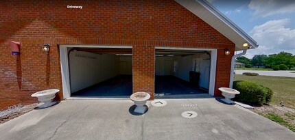 4895 County Road 134B in Wildwood, FL - Foto de edificio - Building Photo