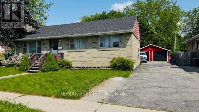 property at 1 Forest Rd