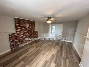 414 E Main St in Millville, NJ - Building Photo - Building Photo