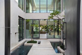 773 NE 77th Terrace in Miami, FL - Building Photo - Building Photo