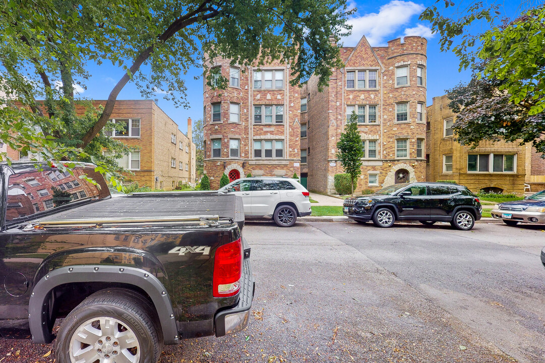 6531 N Francisco Ave-Unit -1 in Chicago, IL - Building Photo