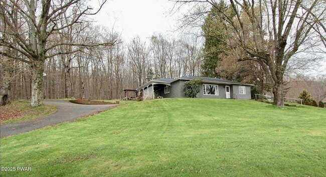 1561 PA-171 in Forest City, PA - Building Photo - Building Photo