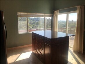 3951 Sunswept Dr in Los Angeles, CA - Building Photo - Building Photo