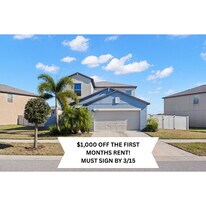 4263 Unbridled Song Dr in Sun City Center, FL - Building Photo