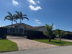 12800 SW 222nd St in Goulds, FL - Building Photo - Building Photo