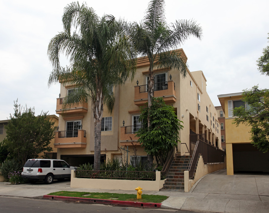 Brockton Townhomes in Los Angeles, CA - Building Photo