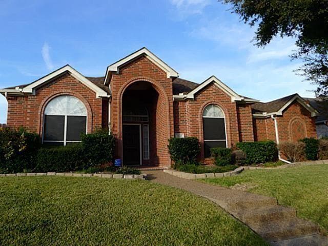 property at 3849 Pine Valley Dr