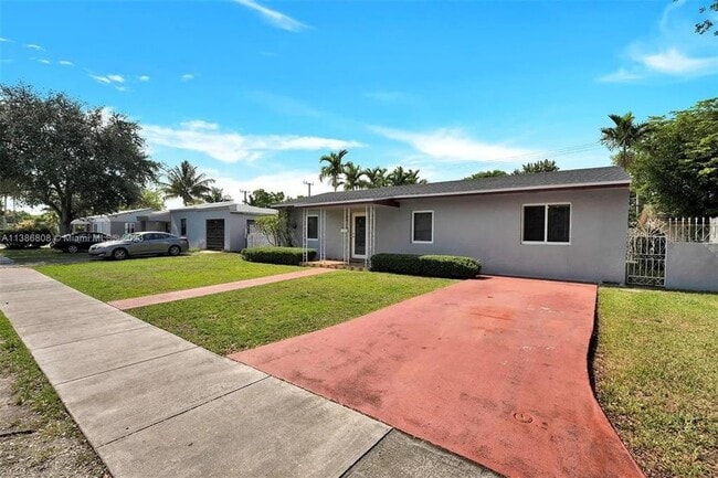 437 Swan Ave in Miami Springs, FL - Building Photo - Building Photo