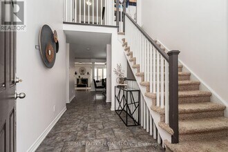 8460 Kelsey Cres in Niagara Falls, ON - Building Photo - Building Photo