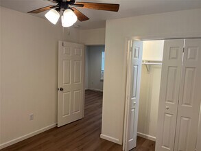 535 Plymouth St in Houston, TX - Building Photo - Building Photo