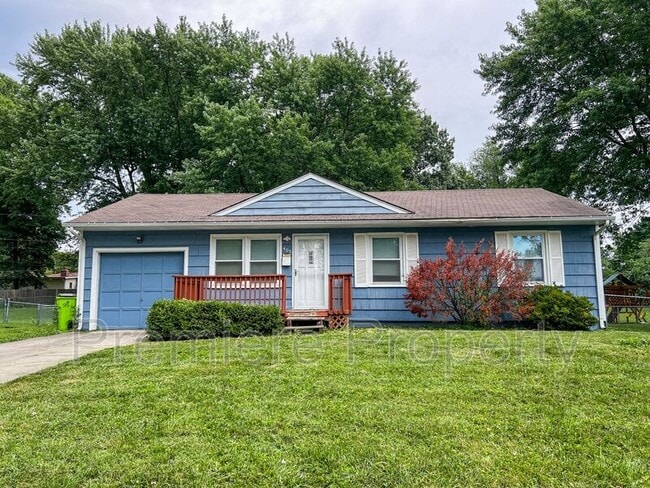 property at 405 SW Highland St