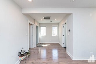 1013 W 18th St, Unit #  02 in Chicago, IL - Foto de edificio - Building Photo