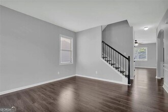 581 Collingsworth Ln NE in Lawrenceville, GA - Building Photo - Building Photo
