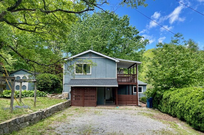 property at 86 Chestnut Hill Rd