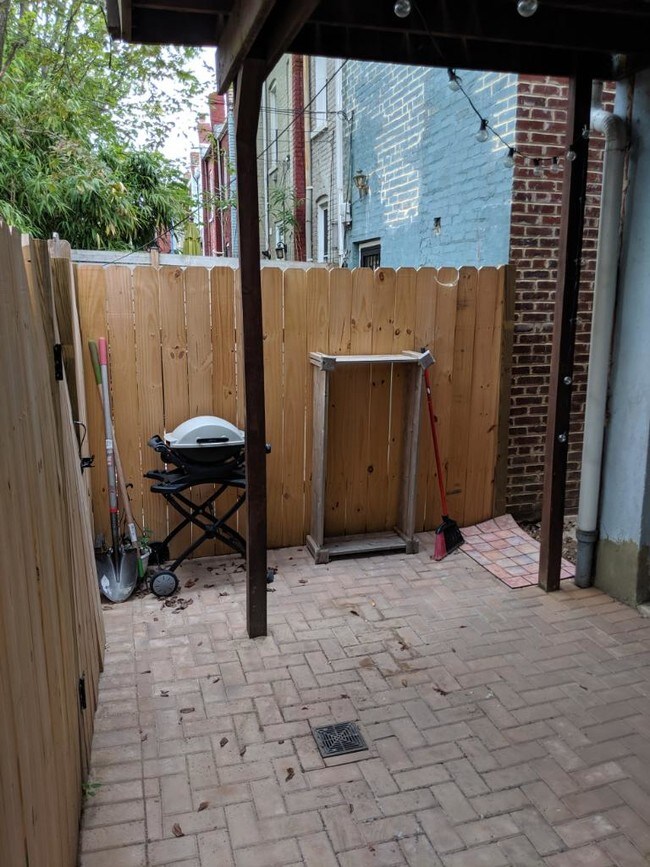 31 16th St NE in Washington, DC - Building Photo - Building Photo