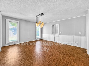 1700 Washington St in Edmond, OK - Building Photo - Building Photo