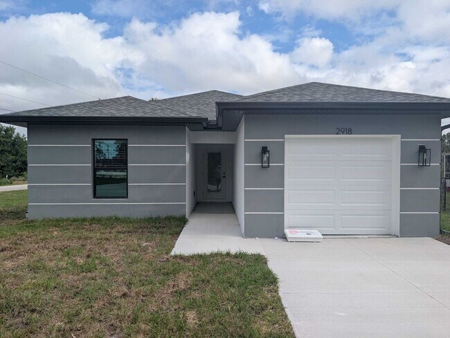 property at 2918 16th St W