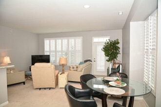 13540 Yellow Pine Dr in Huntley, IL - Building Photo - Building Photo