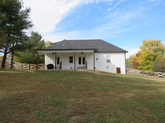 2348 Allen Ferry Rd in Smithville, TN - Building Photo - Building Photo