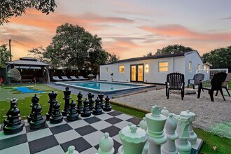 6660 Custer St in Hollywood, FL - Building Photo - Building Photo