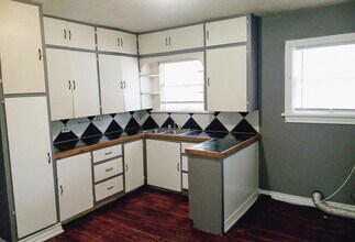 2115 27th St in Lubbock, TX - Building Photo - Building Photo