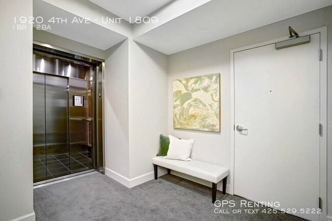 1920 4th Ave-Unit -Unit 1809 in Seattle, WA - Building Photo - Building Photo