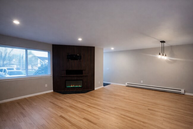 103 Willow Springs in New Milford, CT - Foto de edificio - Building Photo