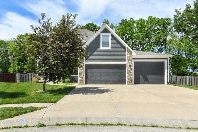 28617 W 162nd Terrace in Gardner, KS - Building Photo - Building Photo