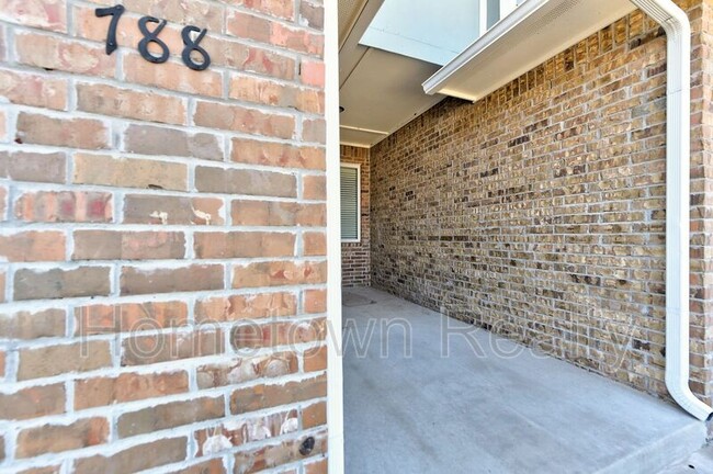 788 SW 13th St in Moore, OK - Building Photo - Building Photo
