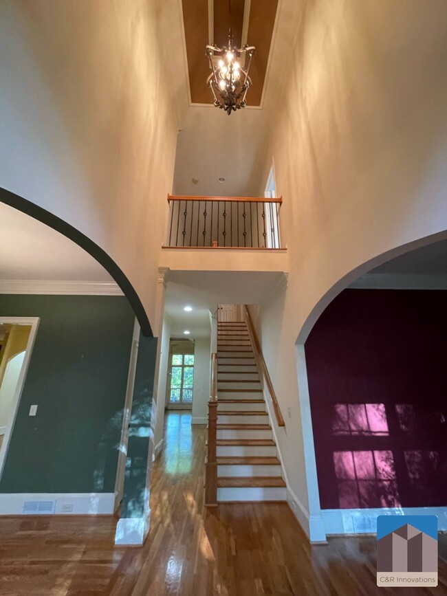 1377 Greencrest Ct in Lawrenceville, GA - Foto de edificio - Building Photo