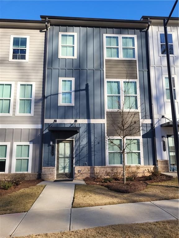 property at 1186 Buice Lake Pkwy