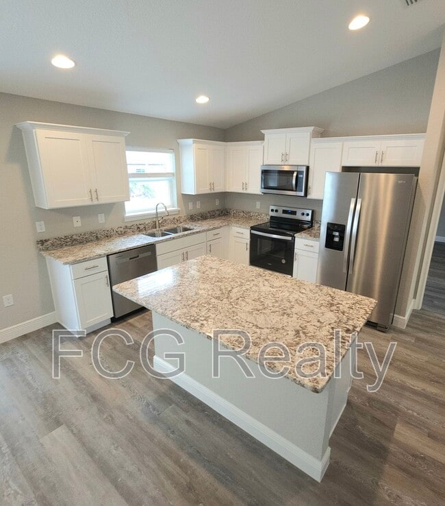 7236 N Glenridge Cir in Citrus Springs, FL - Building Photo - Building Photo
