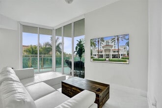 3000 NE 188th St in Aventura, FL - Building Photo - Building Photo