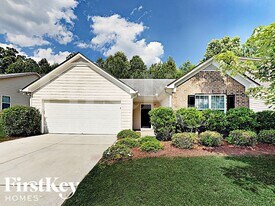 355 Lakeside Point in Covington, GA - Building Photo