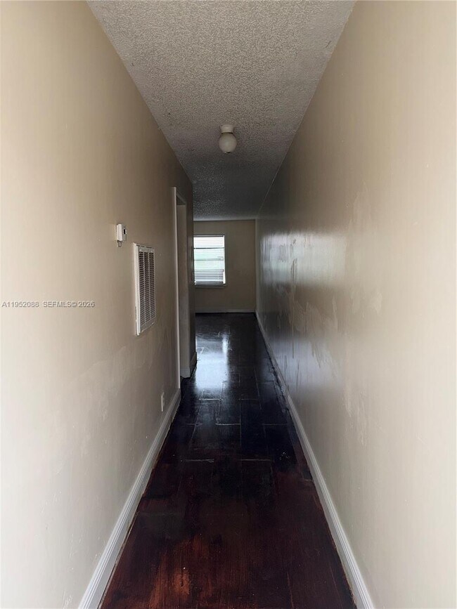 7753 Tam Oshanter Blvd in North Lauderdale, FL - Building Photo - Building Photo