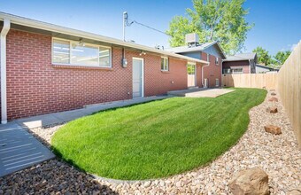 12155 W 35th Ave in Wheat Ridge, CO - Building Photo - Building Photo