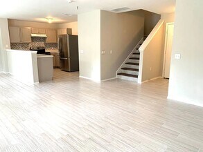 8709 Davis Oaks Trail in Austin, TX - Building Photo - Building Photo