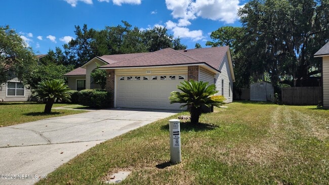 8800 Mountain Lake Dr S in Jacksonville, FL - Building Photo - Building Photo