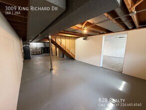 3009 King Richard Dr in Parma, OH - Building Photo - Building Photo