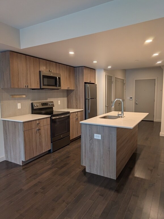 property at 3383 Washington St