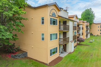 Lawn Courte Apartments in Tacoma, WA - Foto de edificio - Building Photo