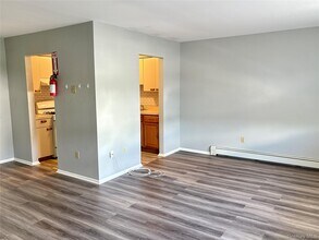 314 Ruth Ct in Middletown, NY - Building Photo - Building Photo