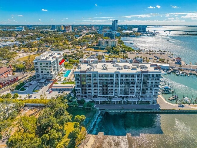 900 N Osceola Ave in Clearwater, FL - Building Photo - Building Photo