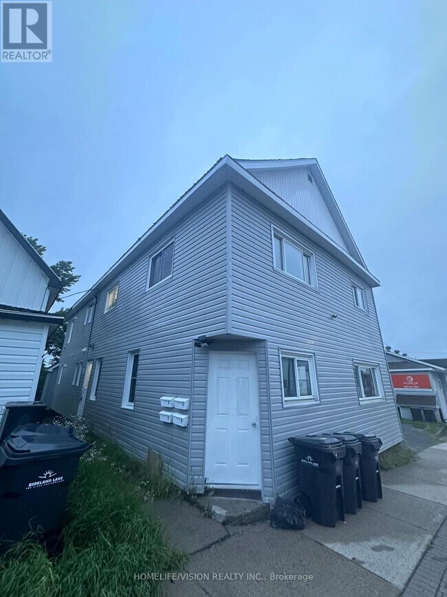 22 Kirkland St W in Kirkland Lake, ON - Building Photo - Building Photo