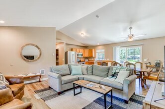 17455 Rail Dr in Bend, OR - Building Photo - Building Photo
